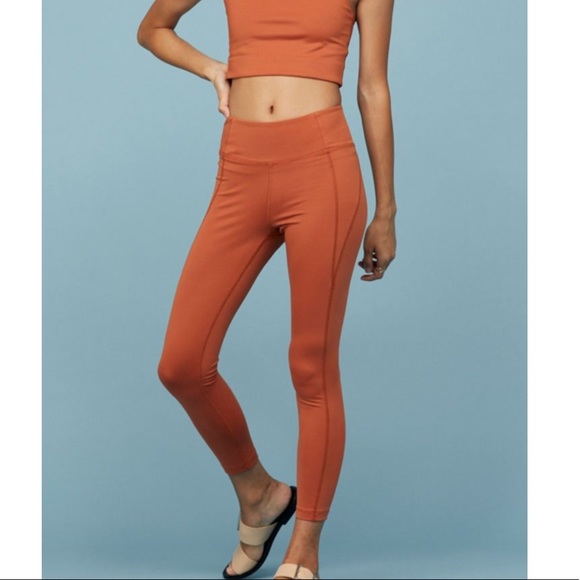 Girlfriend Collective Apricot Leggings - Picture 2 of 3